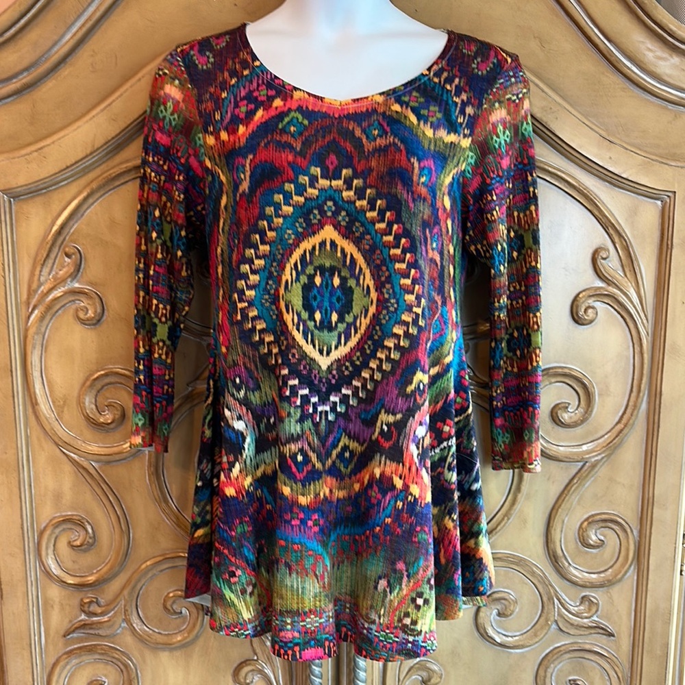 AMMA Multi Colored Graphic 3/4 Sleeve Relaxed Tunic